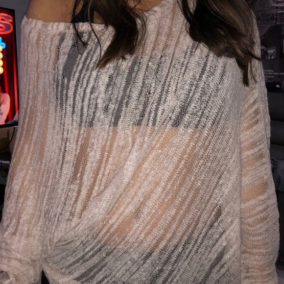 BCBGMaxAzria Sweaters - BCBG cover up off the should size s